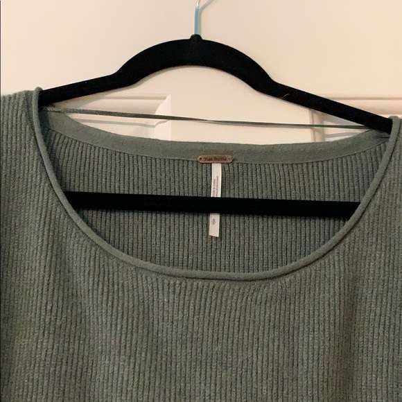 Lightly Worn Green Free People Sweater - Picture 3 of 4